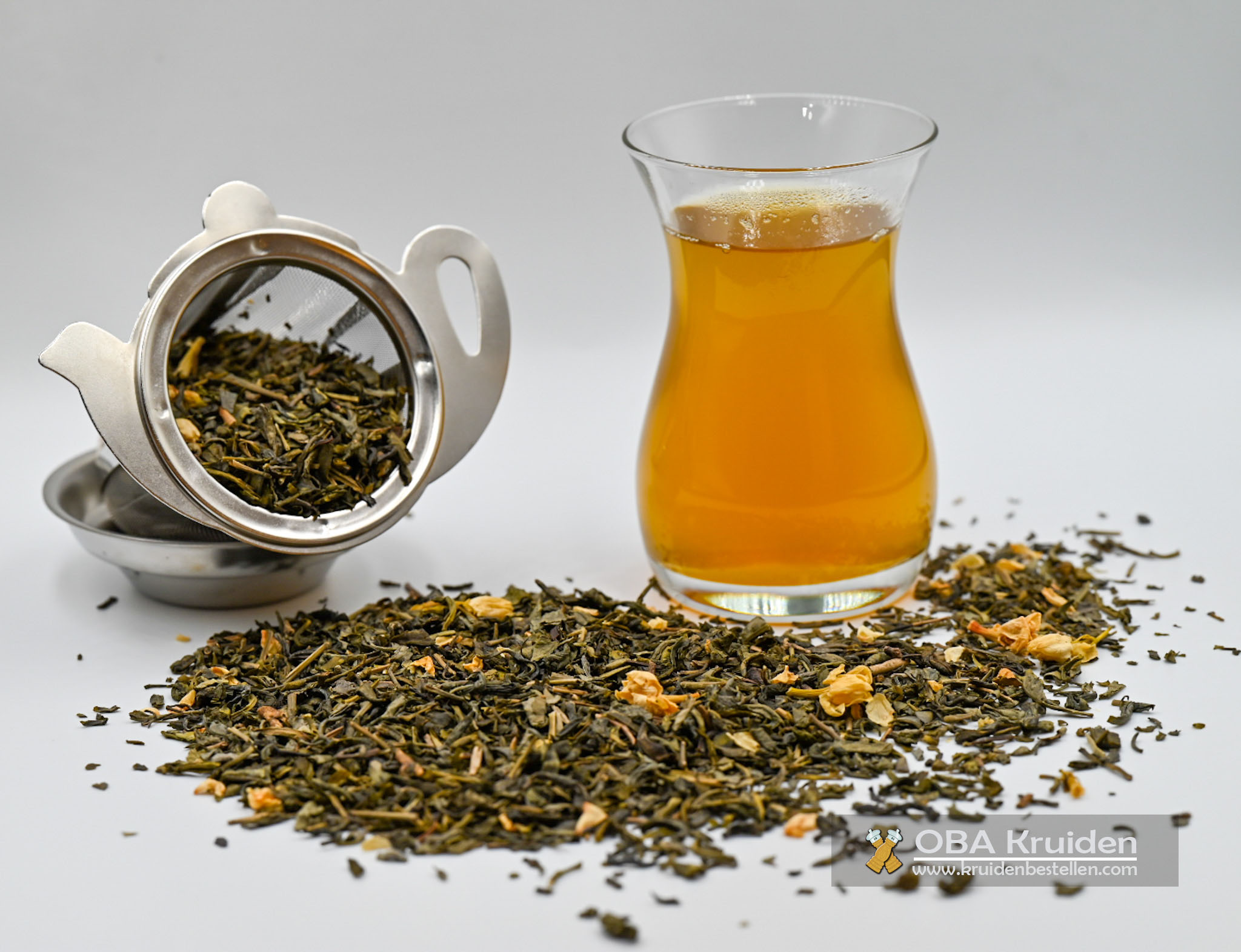 Ontdek de Betovering van Jasmijn Thee: Aroma, Voordelen en Zetwijze Ontdek de Betovering van Jasmijn Thee: Aroma, Voordelen en Zetwijze